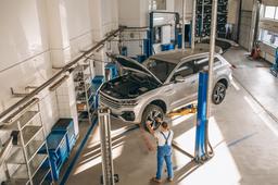 Профессиональное оборудование для автосервиса: полный гид по выбору и сравнение брендов